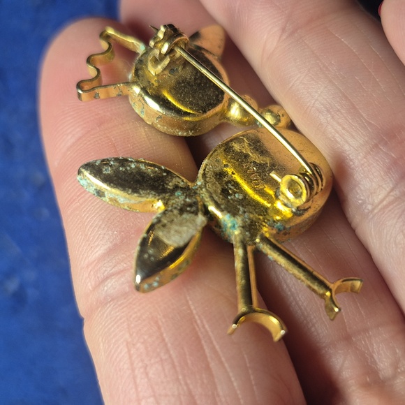 Vintage ITALY GOLD TONE “MICRO MOSAIC CHICKEN BIRD” BROOCH PIN - Picture 6 of 6